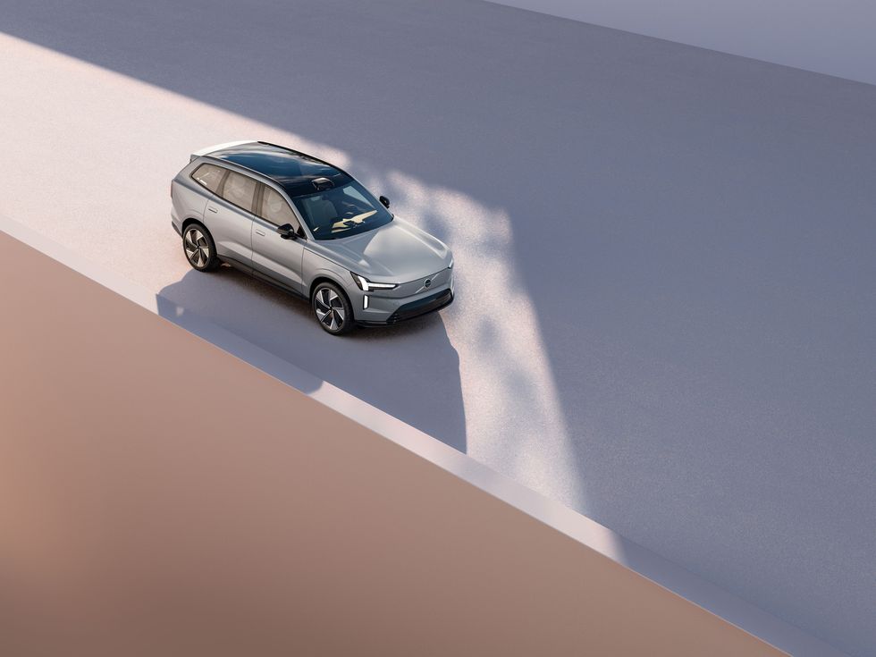Volvo Announce All-New EX90 Electric